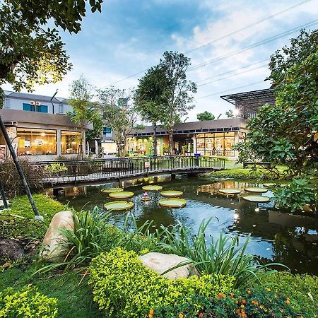 Tara Park Resotel Rangsit Екстериор снимка