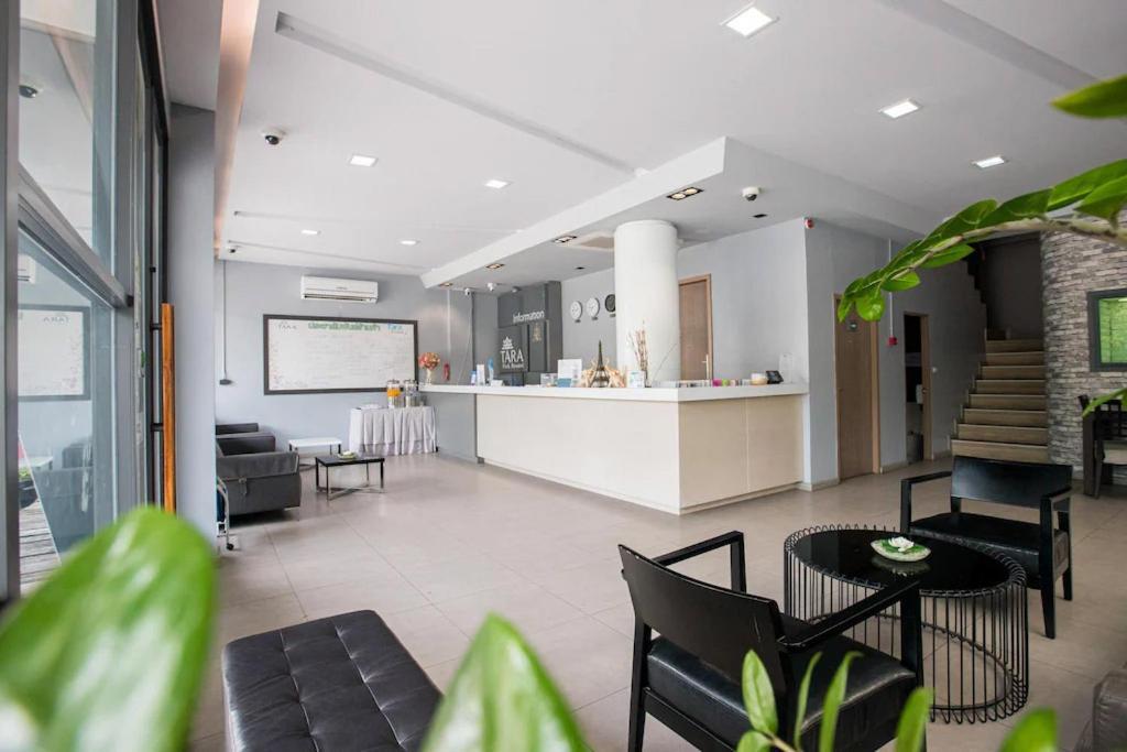 Tara Park Resotel Rangsit Екстериор снимка
