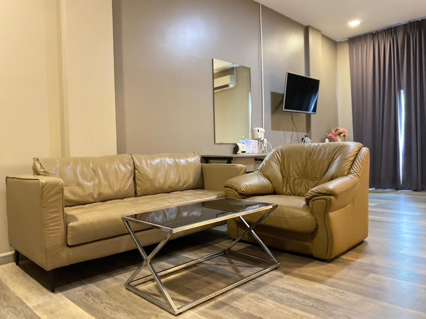 Tara Park Resotel Rangsit Екстериор снимка