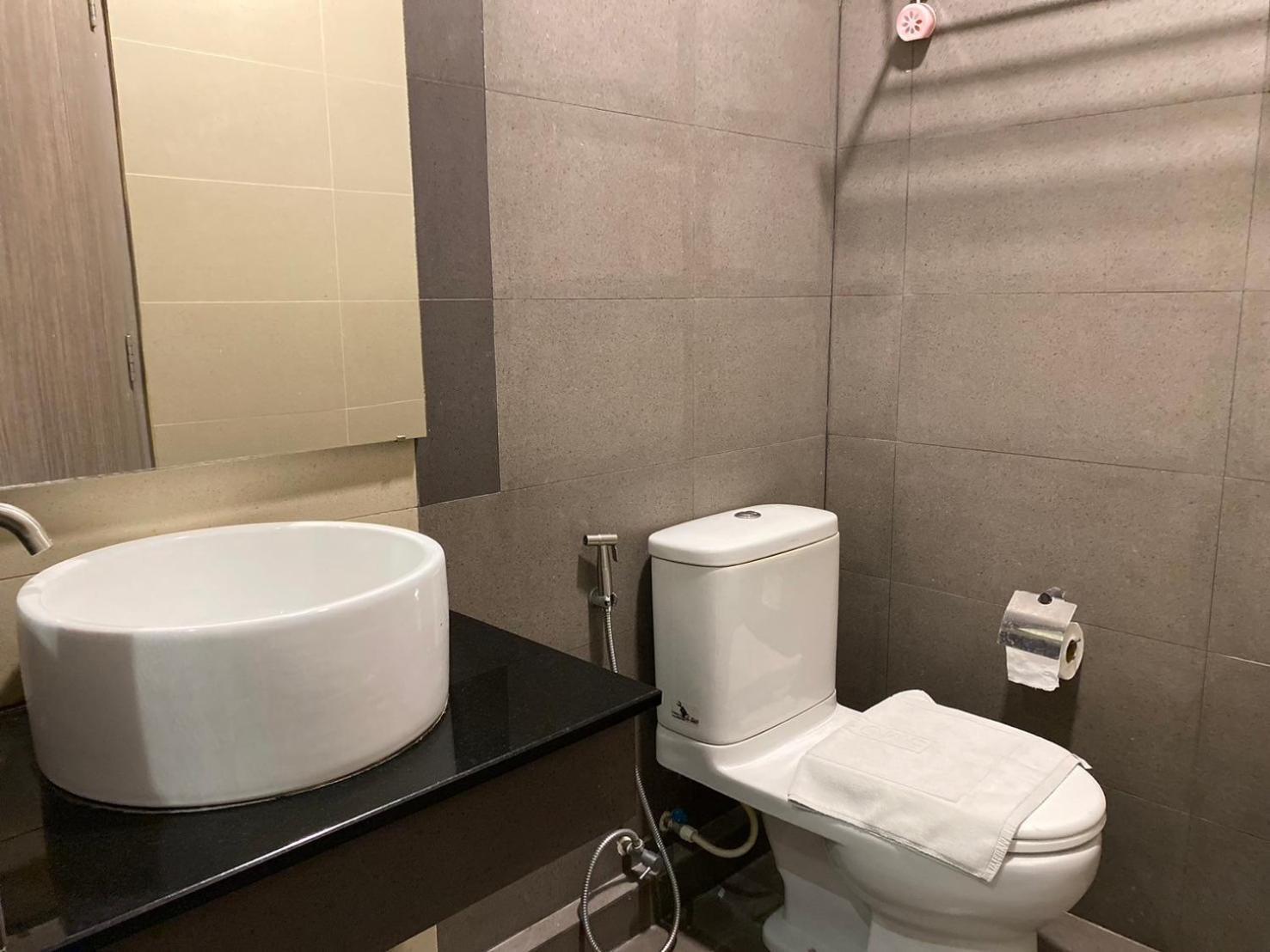 Tara Park Resotel Rangsit Екстериор снимка