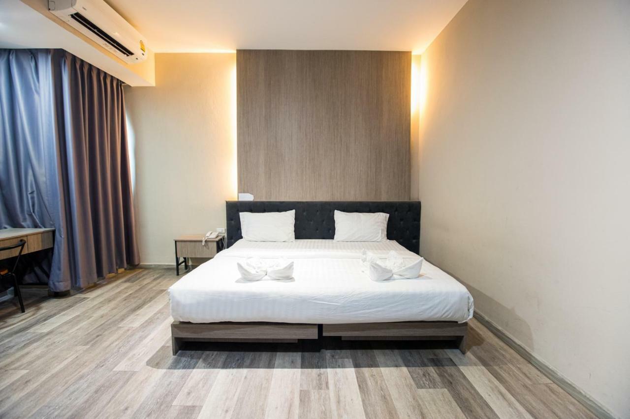 Tara Park Resotel Rangsit Екстериор снимка