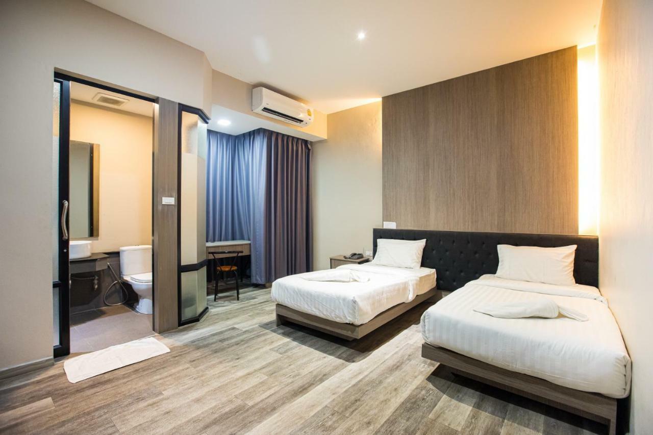 Tara Park Resotel Rangsit Екстериор снимка