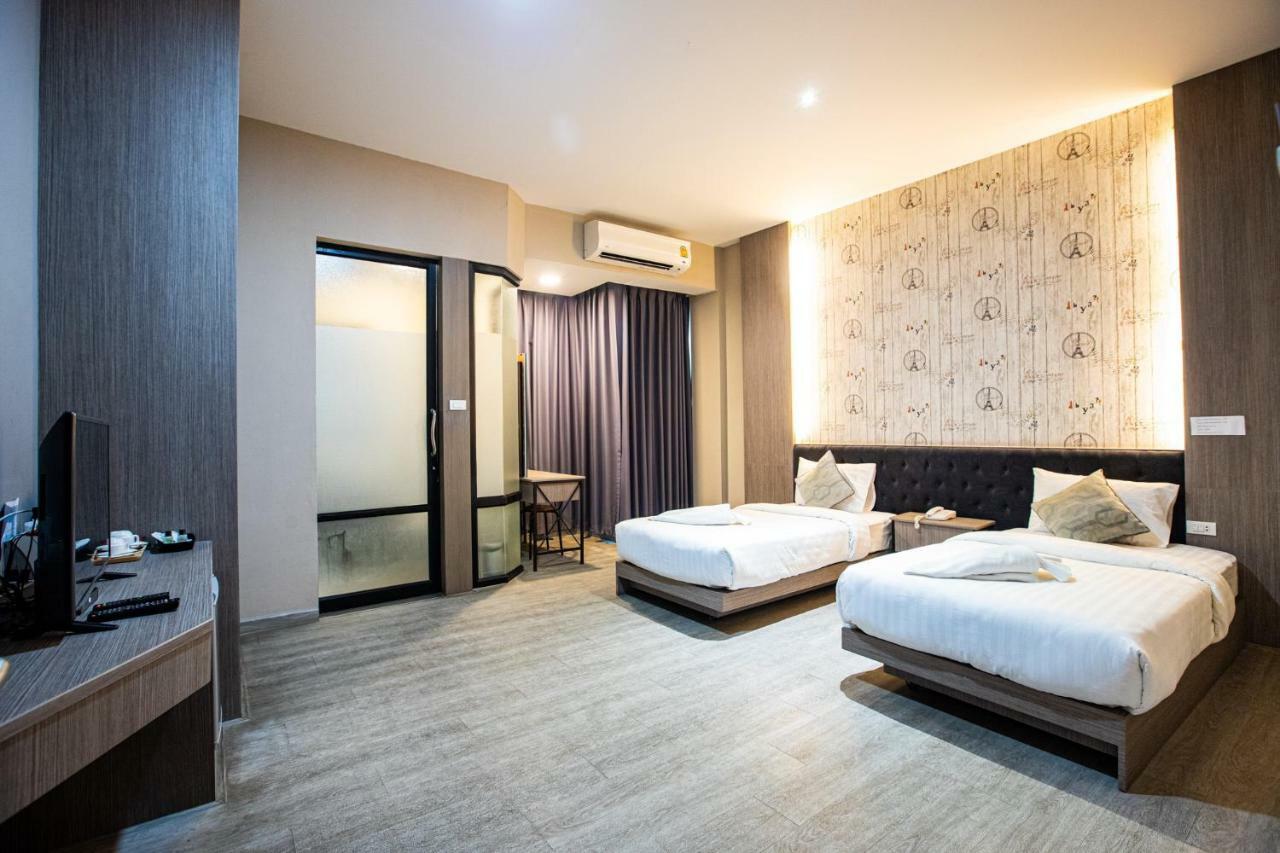 Tara Park Resotel Rangsit Екстериор снимка