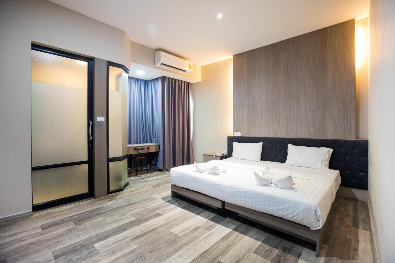 Tara Park Resotel Rangsit Екстериор снимка